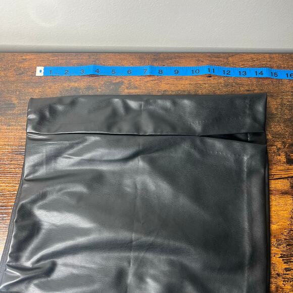 Women's Black Faux Leather Mini Skirt Size M Pull On Elastic Waist Side Slit - Picture 5 of 7